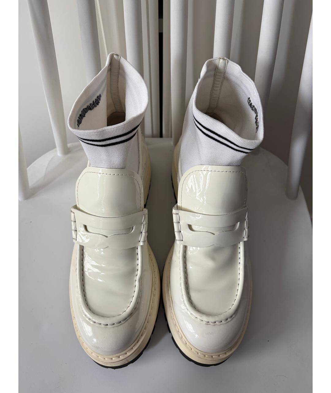 MIU MIU Белые лоферы из лакированной кожи, фото 4