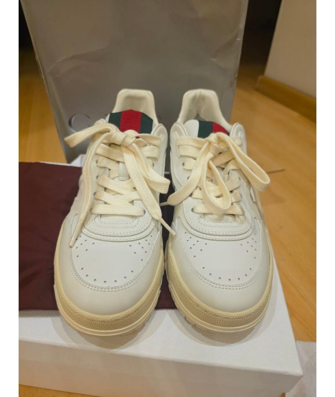 GUCCI Белые кожаные кроссовки, фото 2