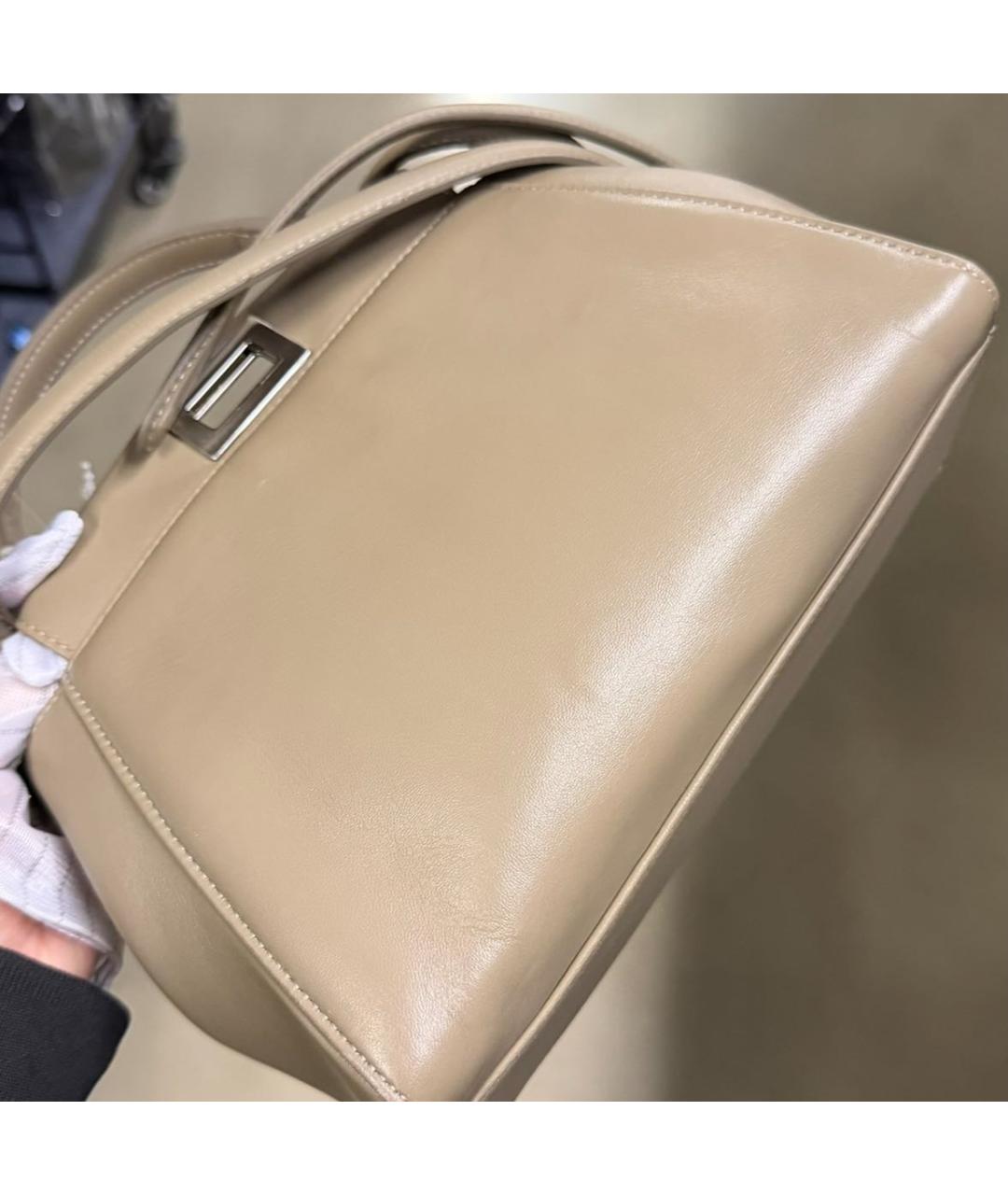 FENDI Бежевая кожаная сумка через плечо, фото 4