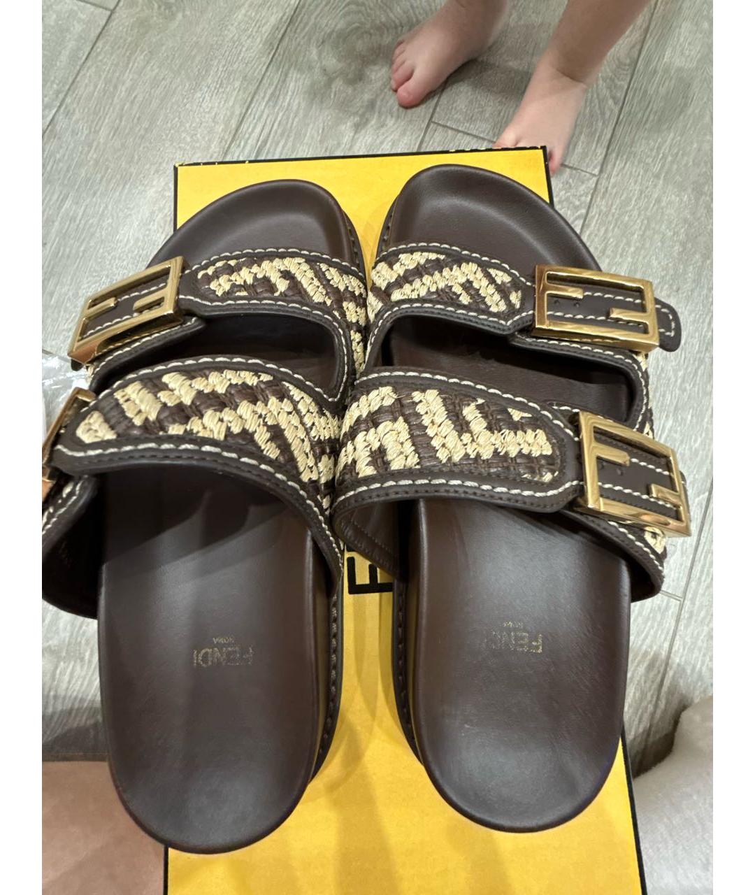 FENDI Коричневые кожаные сандалии, фото 7