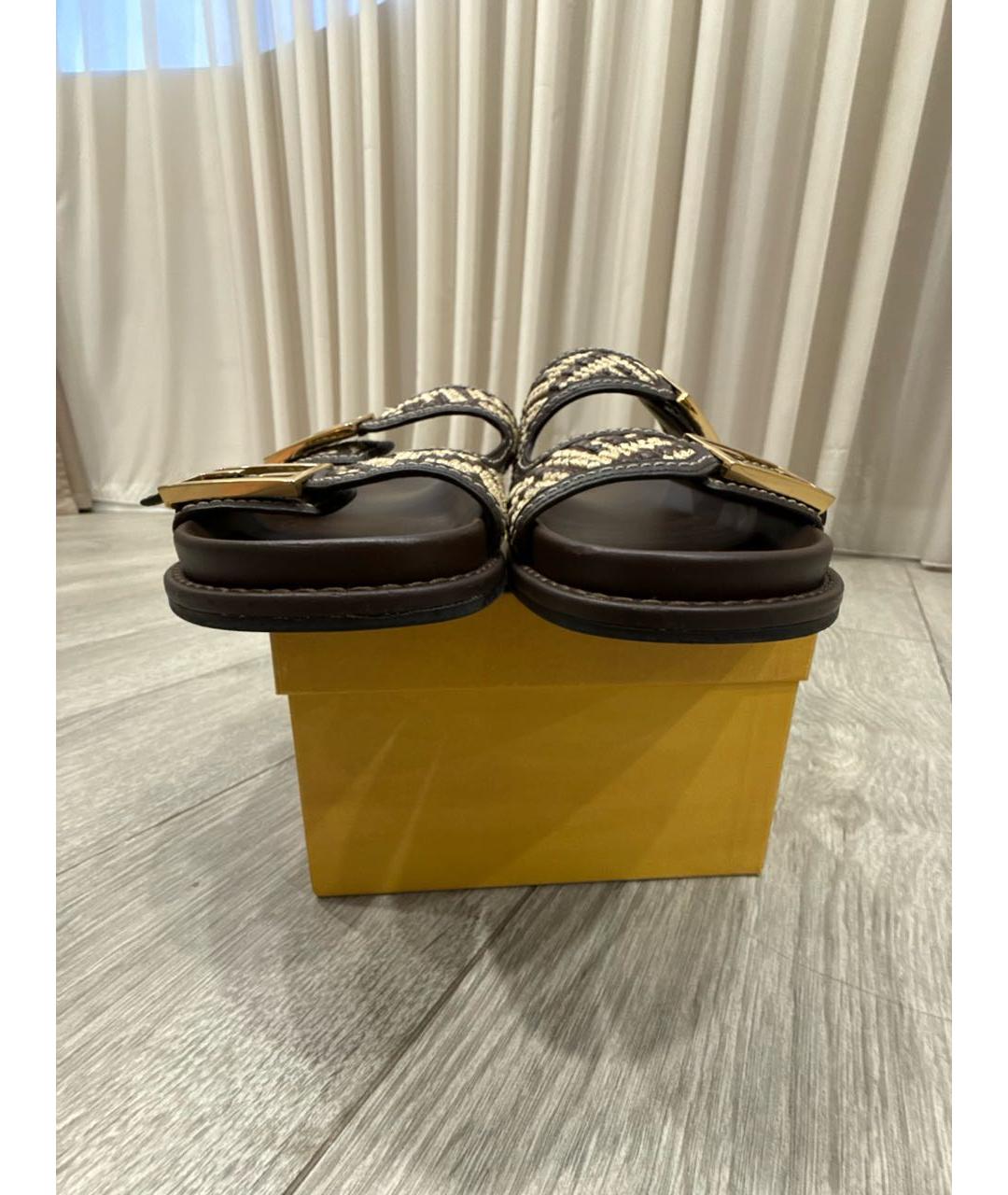 FENDI Коричневые кожаные сандалии, фото 6