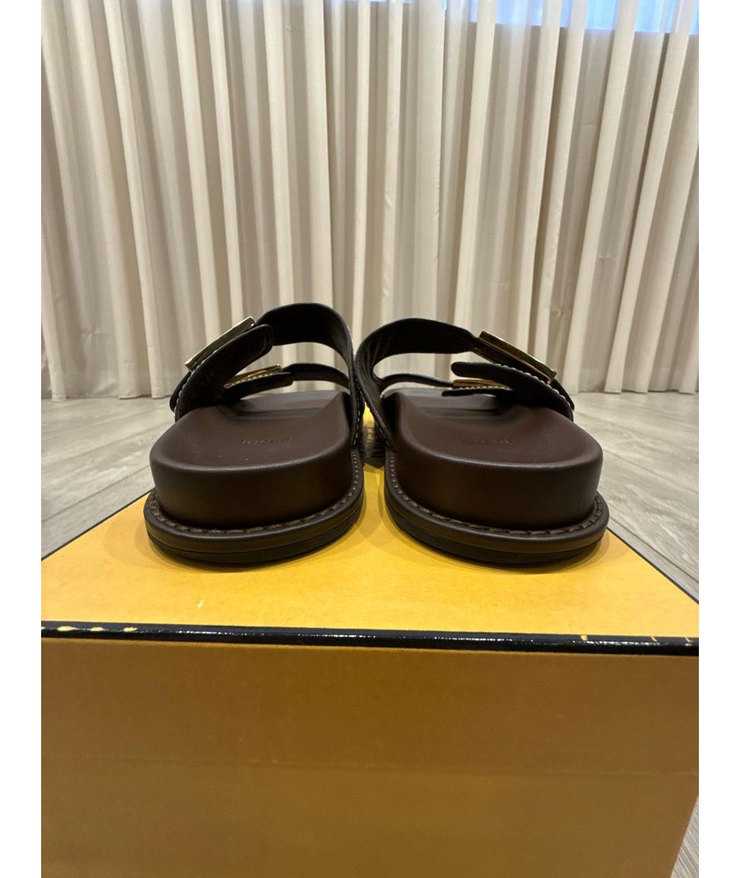 FENDI Коричневые кожаные сандалии, фото 4