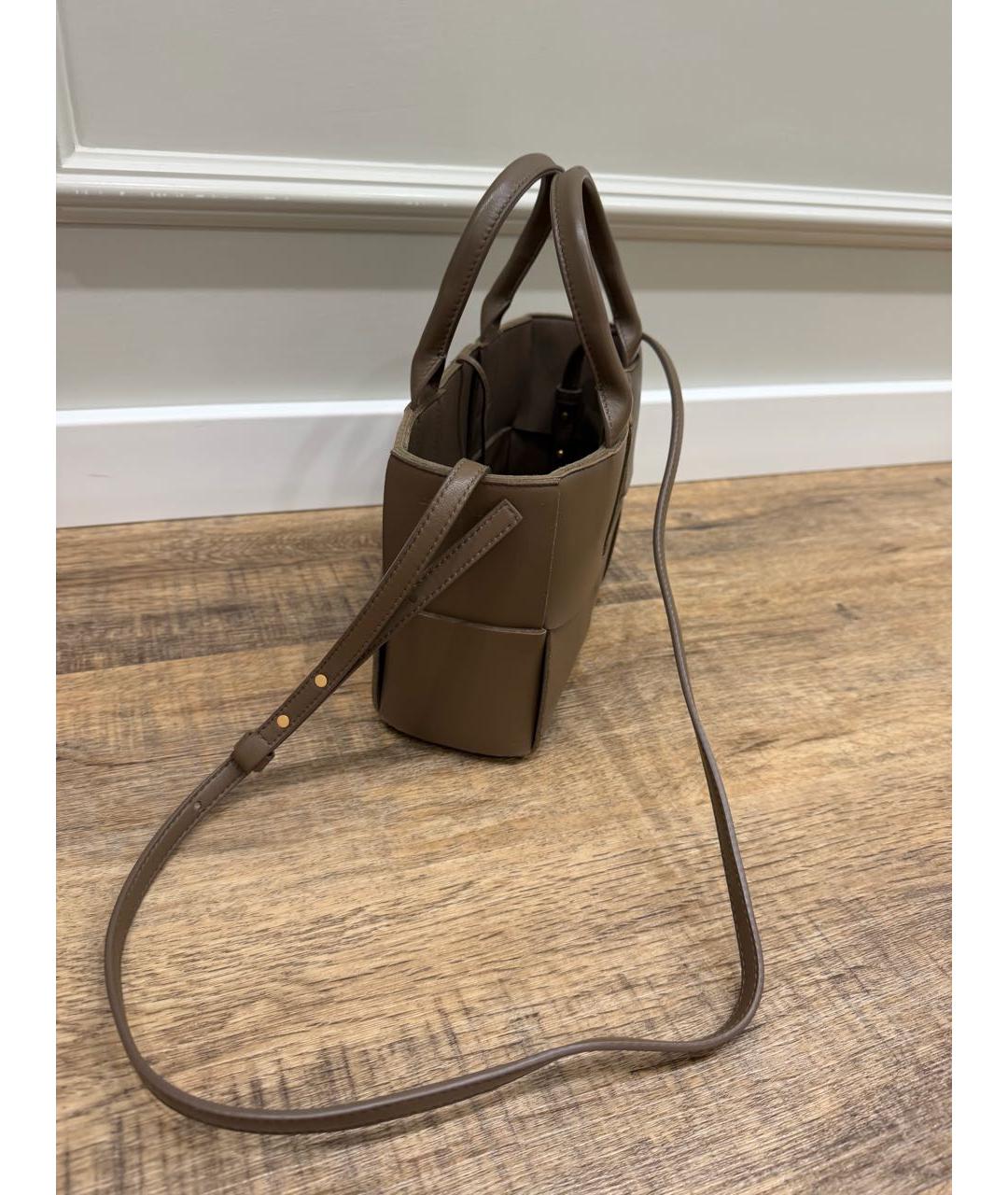 BOTTEGA VENETA Коричневая кожаная сумка тоут, фото 2