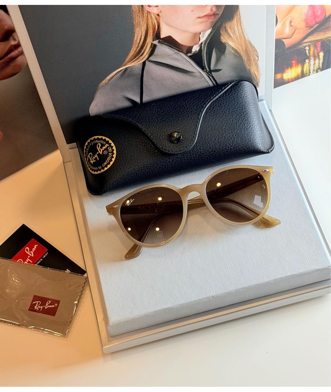 RAY BAN Бежевые пластиковые солнцезащитные очки, фото 7