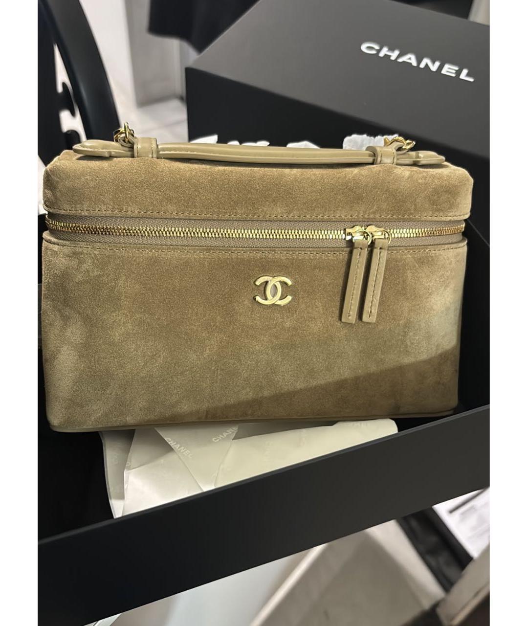 CHANEL Бежевая замшевая сумка через плечо, фото 2
