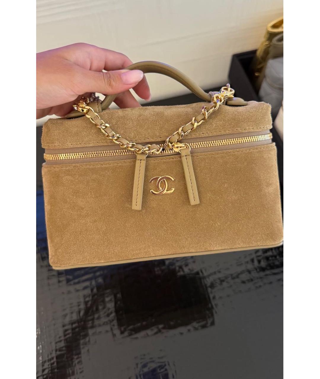 CHANEL Бежевая замшевая сумка через плечо, фото 2