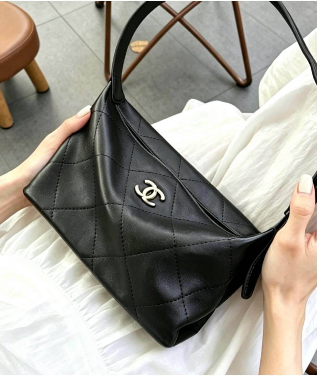 CHANEL Черная кожаная сумка через плечо, фото 6
