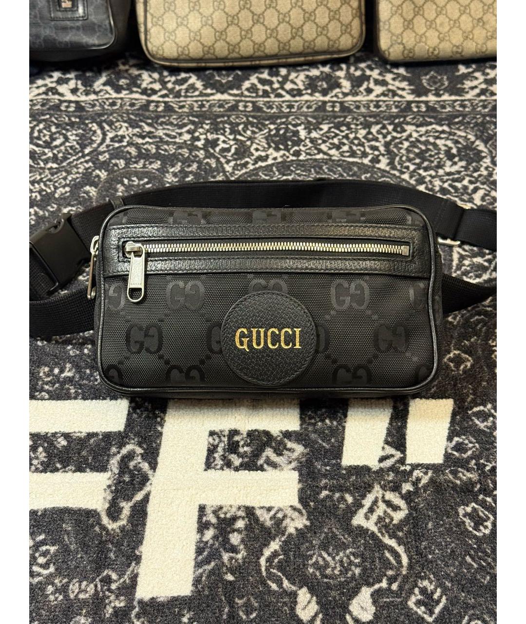 GUCCI Черная кожаная поясная сумка, фото 1