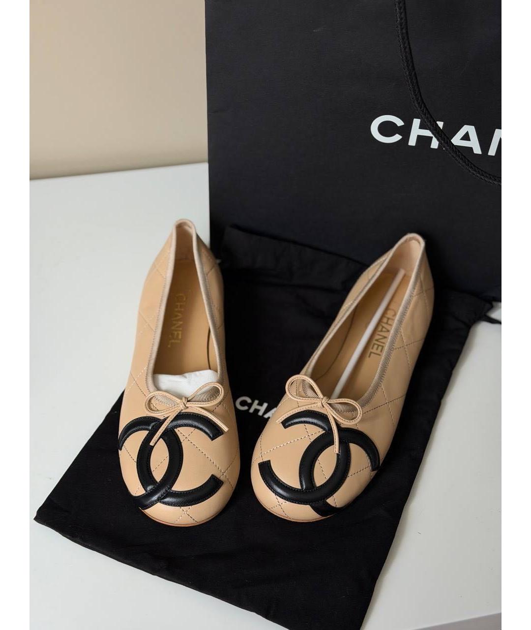 CHANEL Бежевые кожаные балетки, фото 2