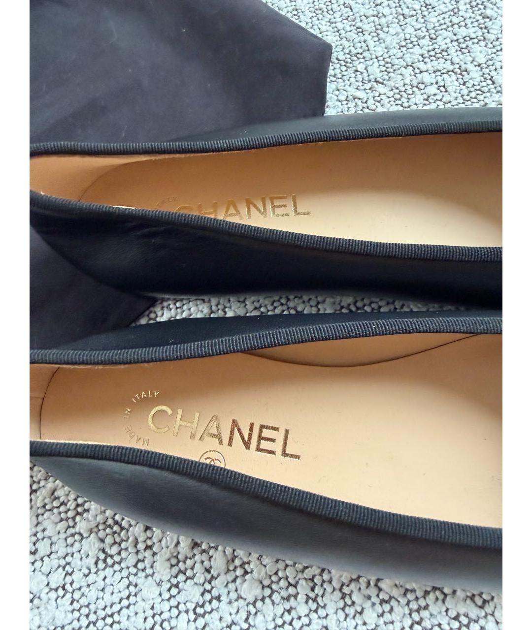 CHANEL Черные кожаные балетки, фото 3