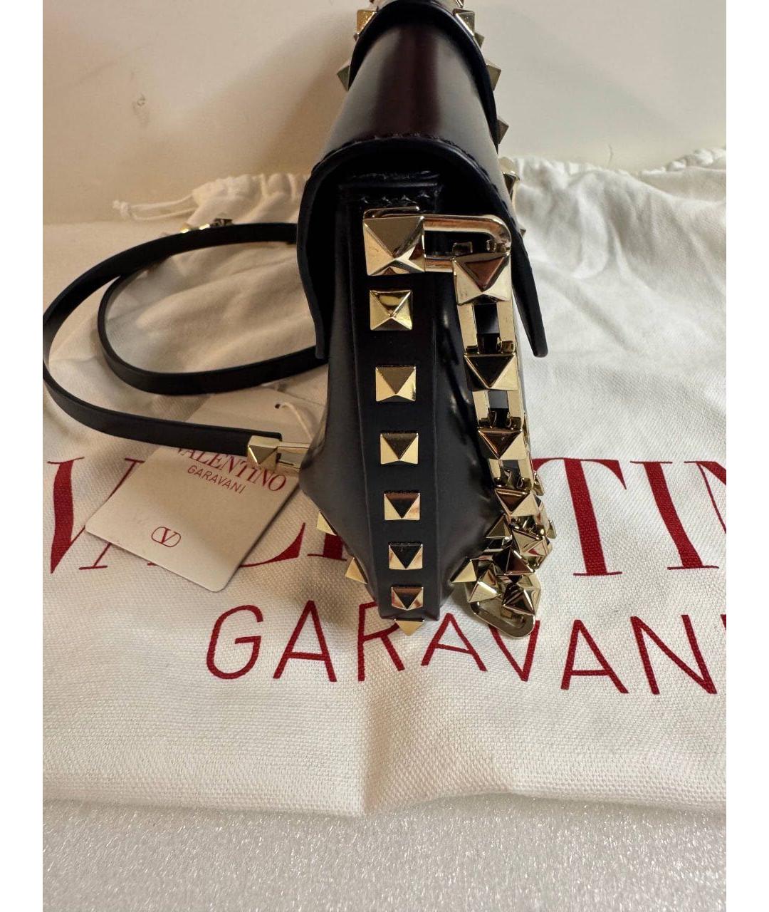 VALENTINO Черная сумка через плечо из лакированной кожи, фото 7