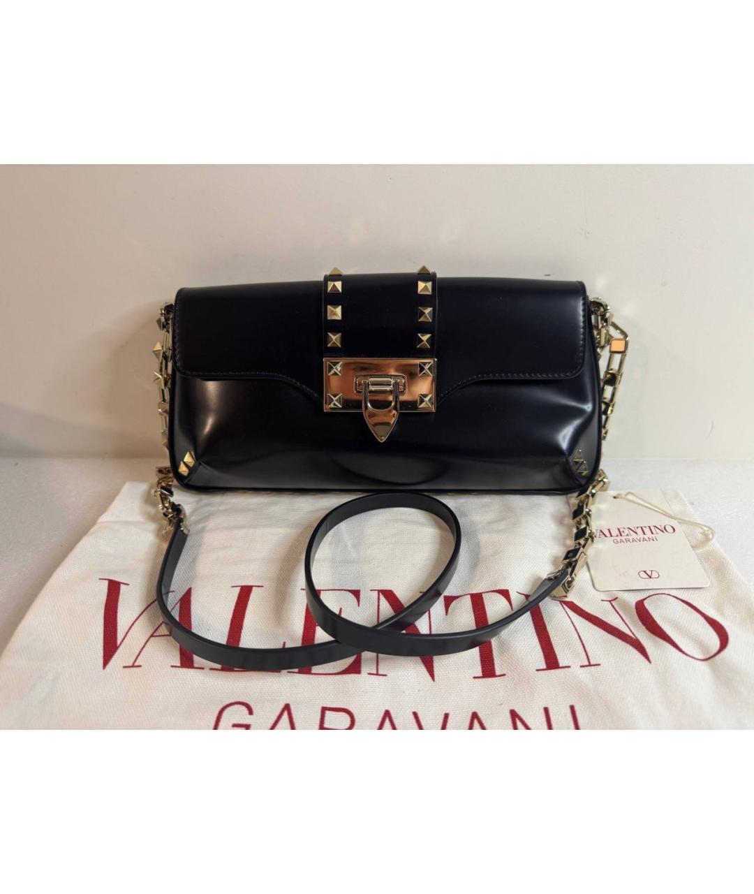 VALENTINO Черная сумка через плечо из лакированной кожи, фото 9