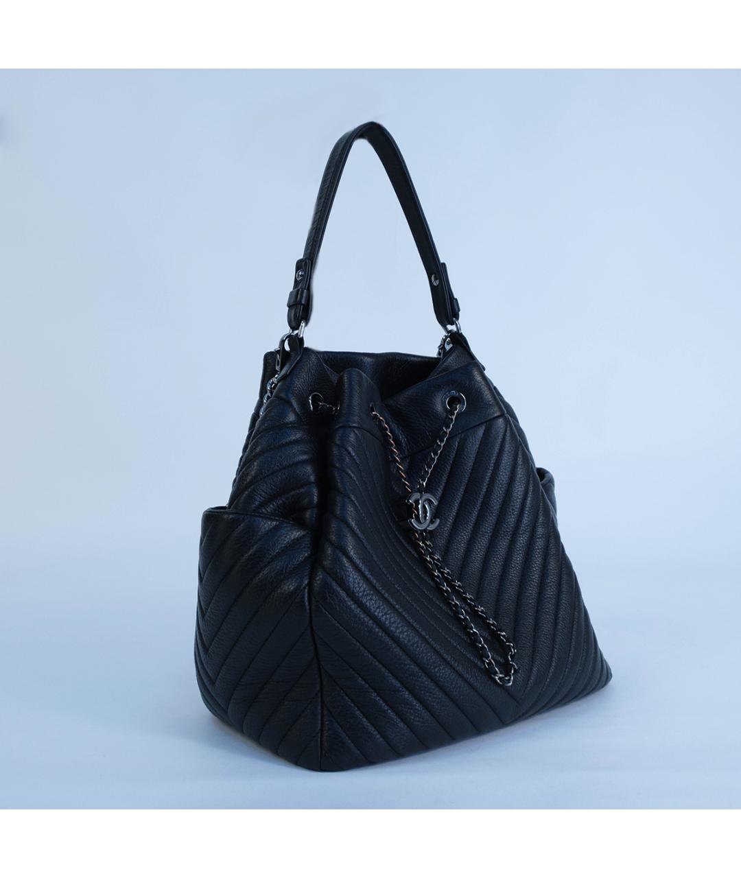CHANEL Черная кожаная сумка тоут, фото 3