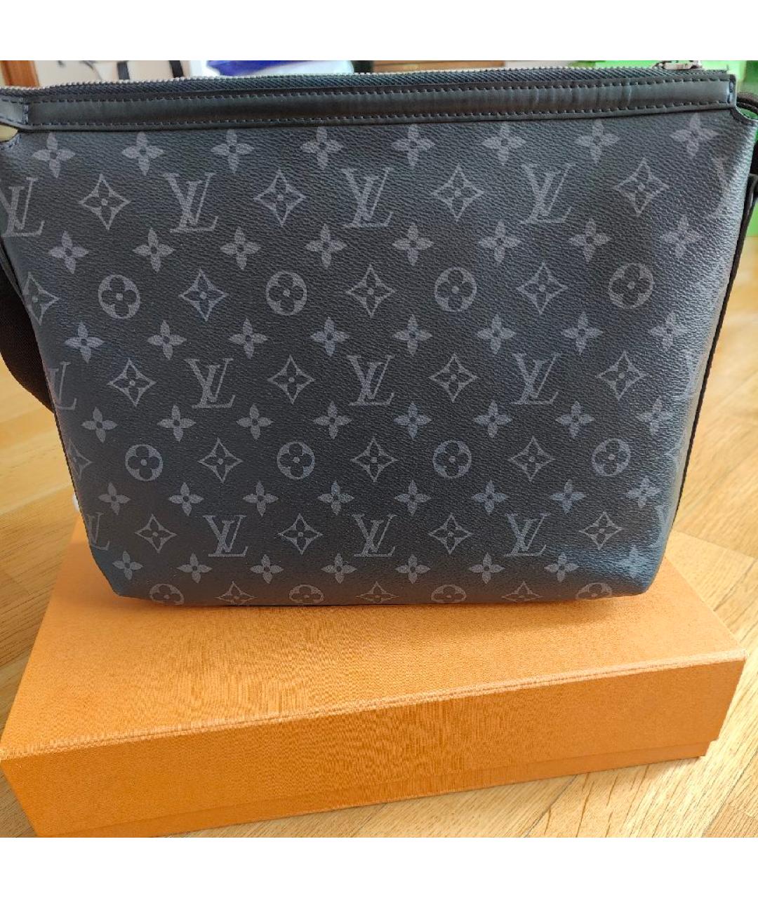 LOUIS VUITTON Антрацитовая кожаная сумка на плечо, фото 3