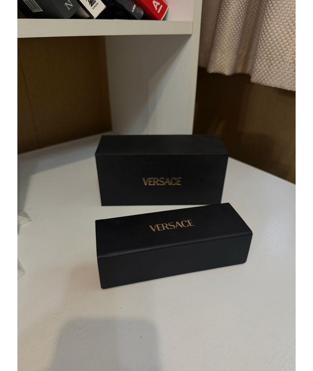 VERSACE Черные пластиковые солнцезащитные очки, фото 4