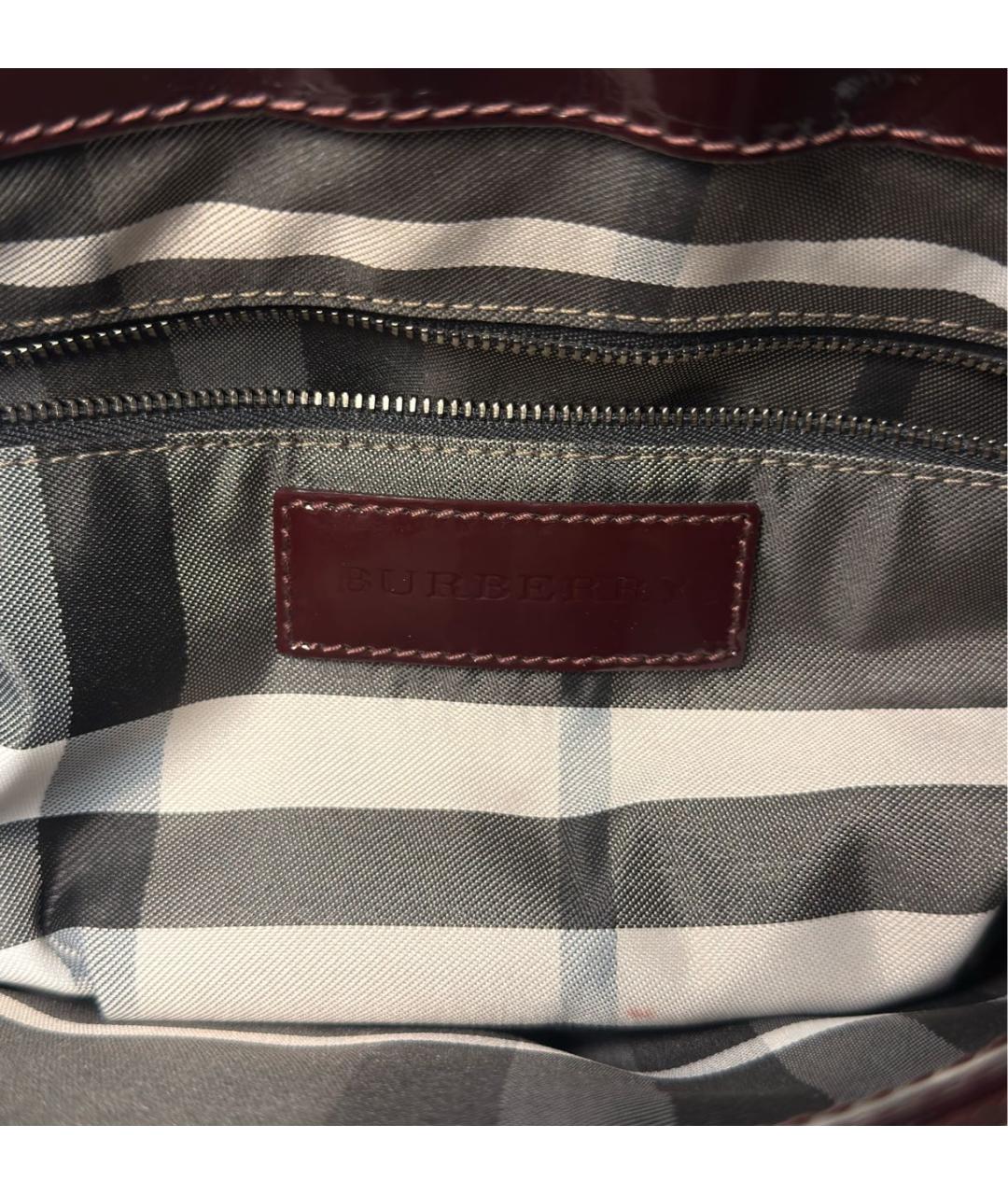 BURBERRY Бордовая сумка тоут из лакированной кожи, фото 5