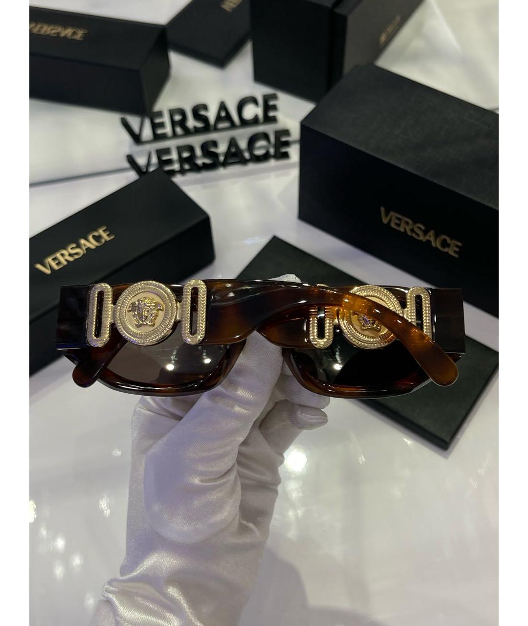 VERSACE Коричневые пластиковые солнцезащитные очки, фото 3