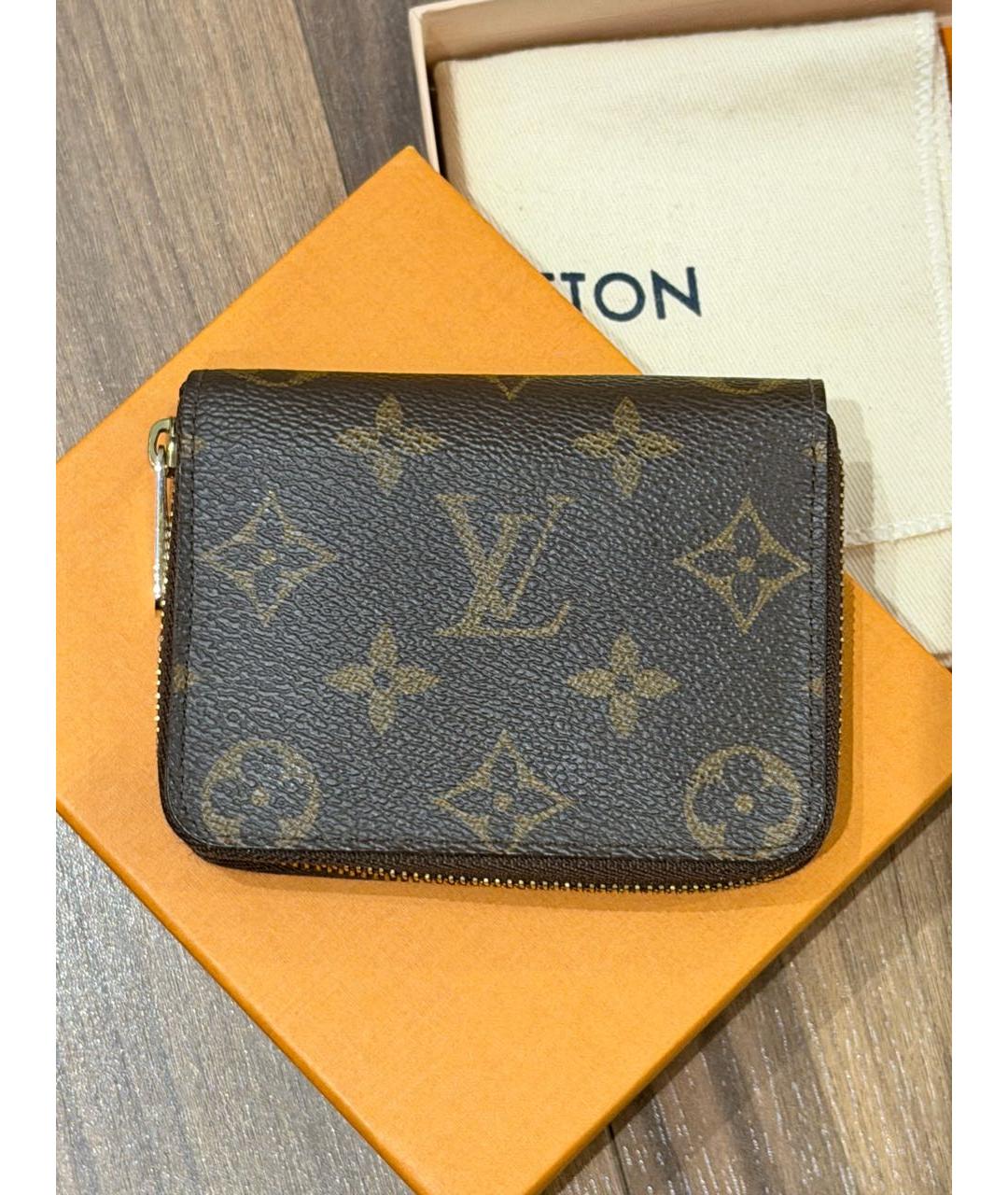 LOUIS VUITTON Коричневый кошелек, фото 8