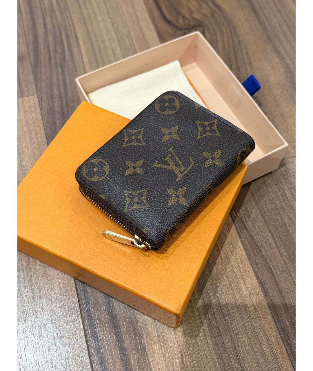 LOUIS VUITTON Коричневый кошелек, фото 2