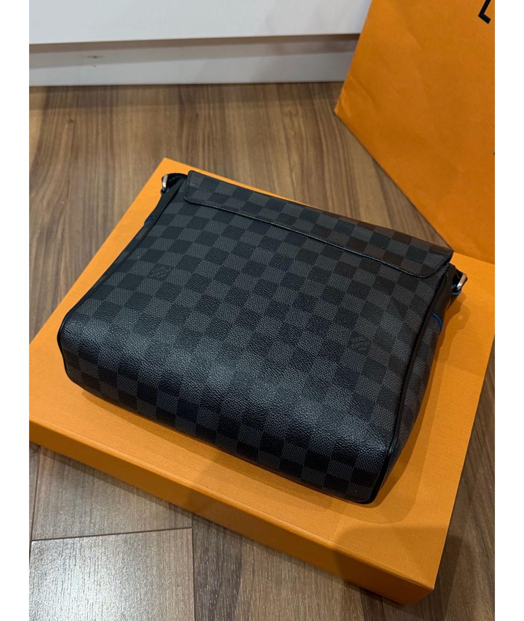 LOUIS VUITTON Антрацитовая сумка на плечо, фото 3