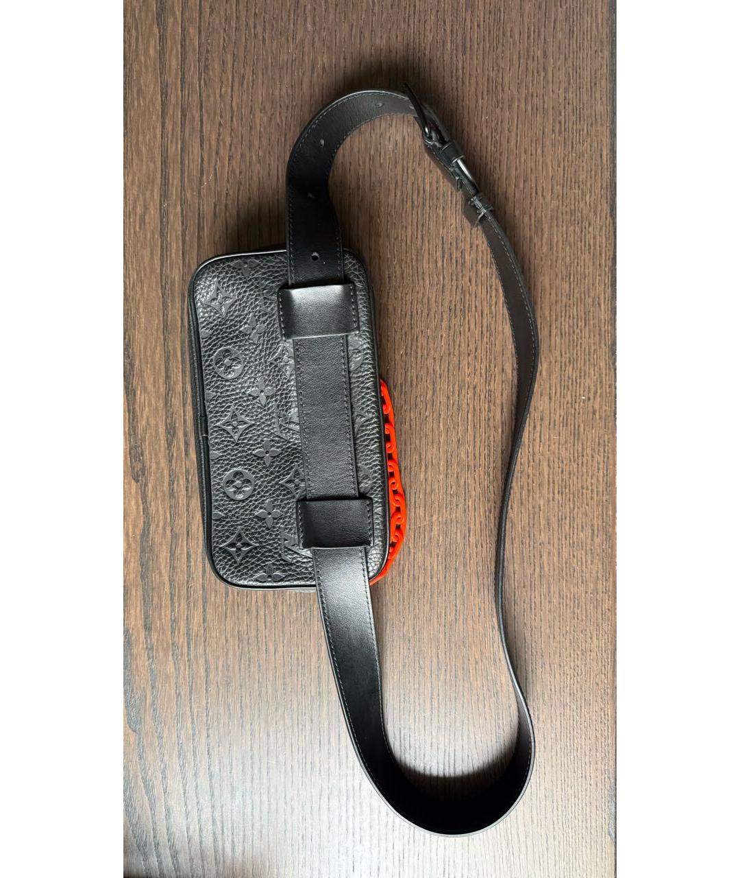 LOUIS VUITTON Черная кожаная поясная сумка, фото 2