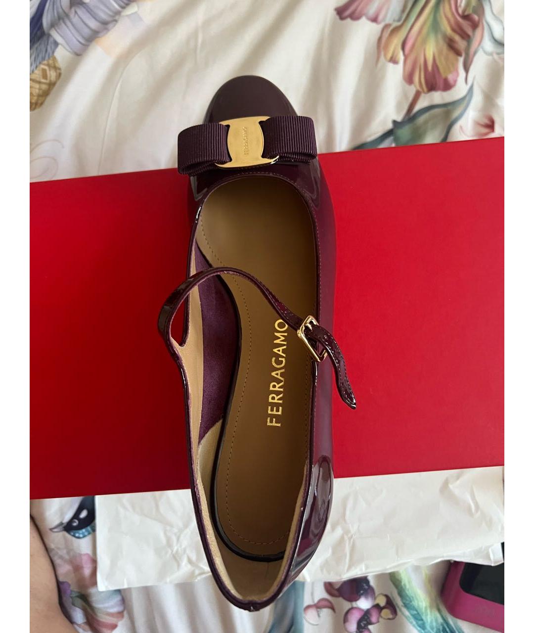 FERRAGAMO Фиолетовые туфли из лакированной кожи, фото 3