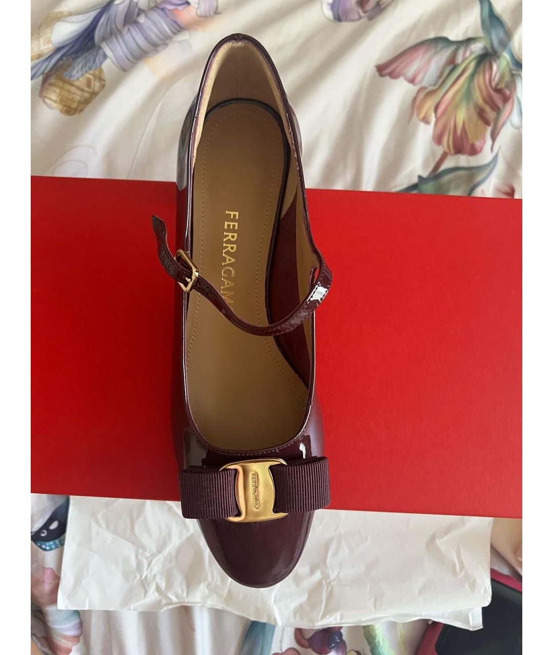 FERRAGAMO Фиолетовые туфли из лакированной кожи, фото 2