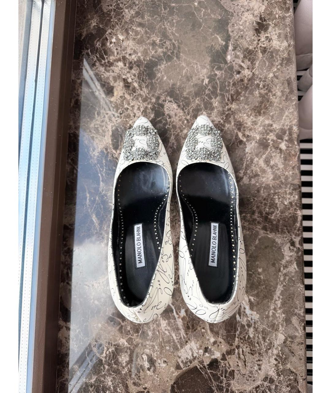 MANOLO BLAHNIK Белые кожаные туфли, фото 3