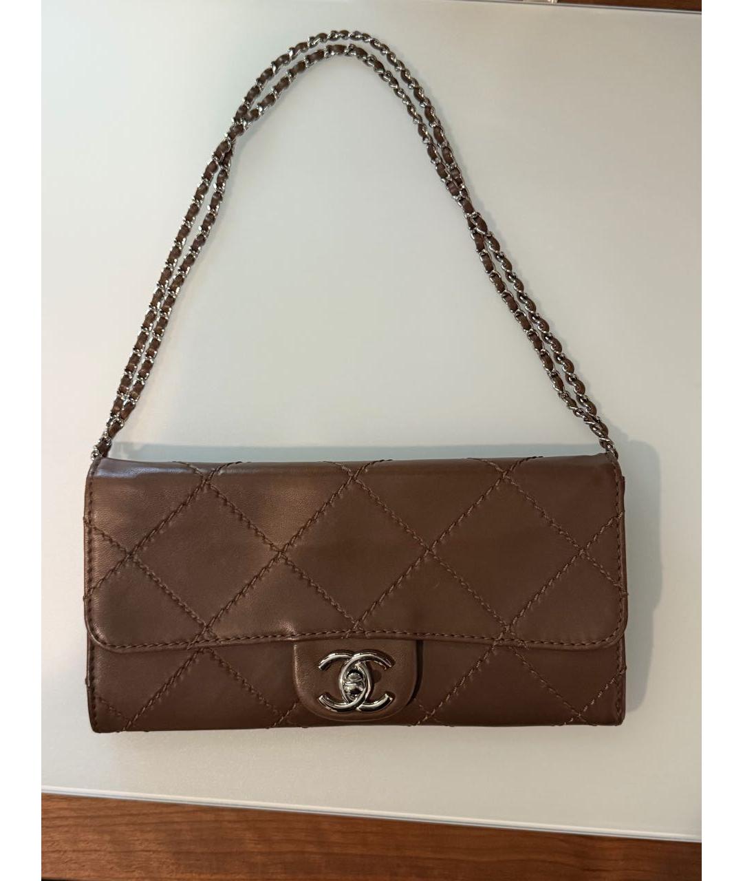 CHANEL Коричневая кожаная сумка с короткими ручками, фото 9
