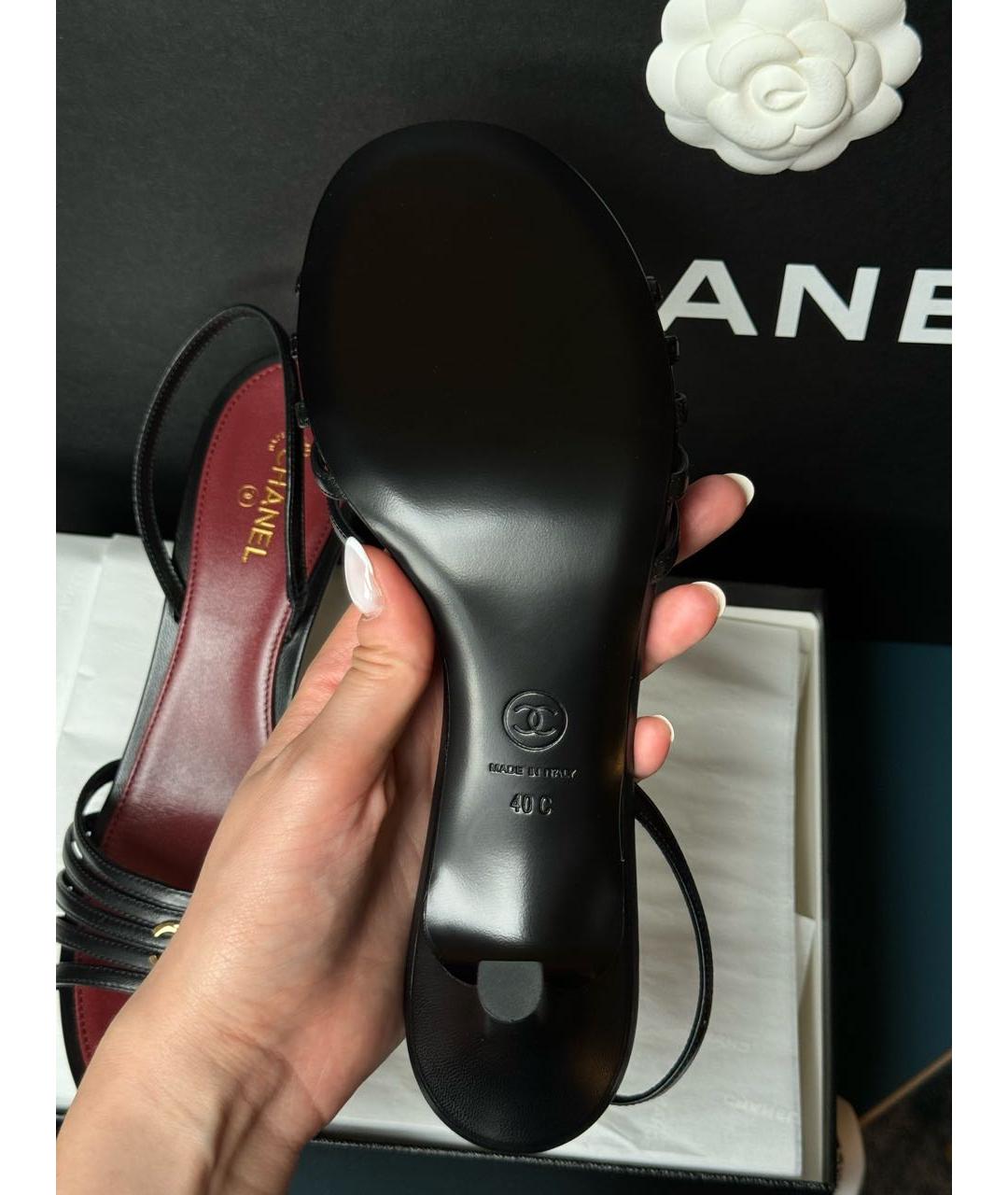CHANEL Черные кожаные босоножки, фото 4
