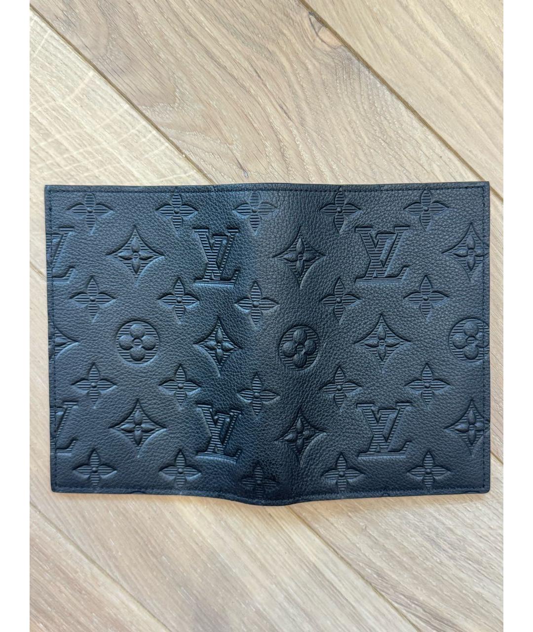 LOUIS VUITTON Черный кожаный кардхолдер, фото 3