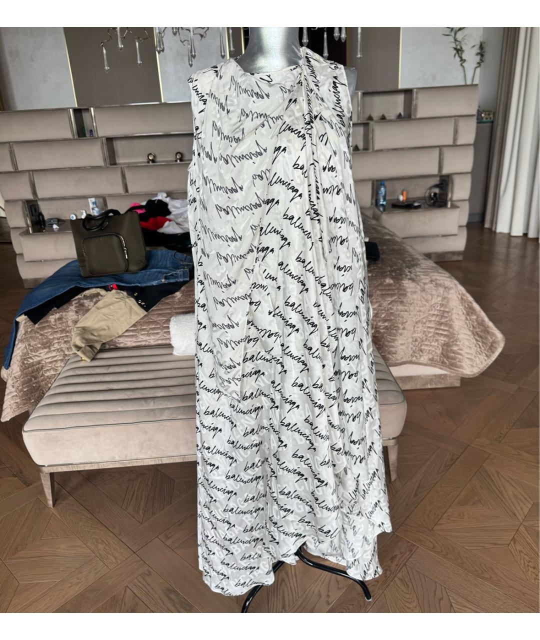 BALENCIAGA Белое шелковое платье, фото 3