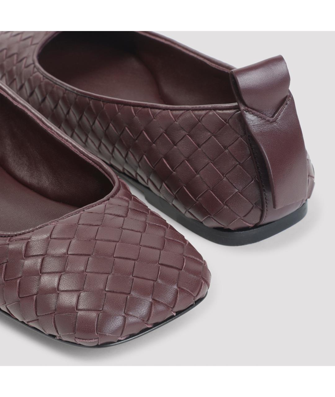 BOTTEGA VENETA Бордовые кожаные балетки, фото 4
