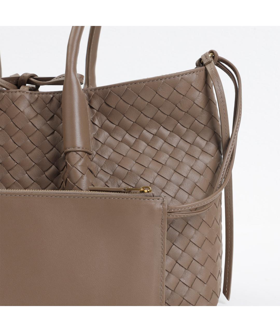 BOTTEGA VENETA Коричневая кожаная сумка с короткими ручками, фото 5