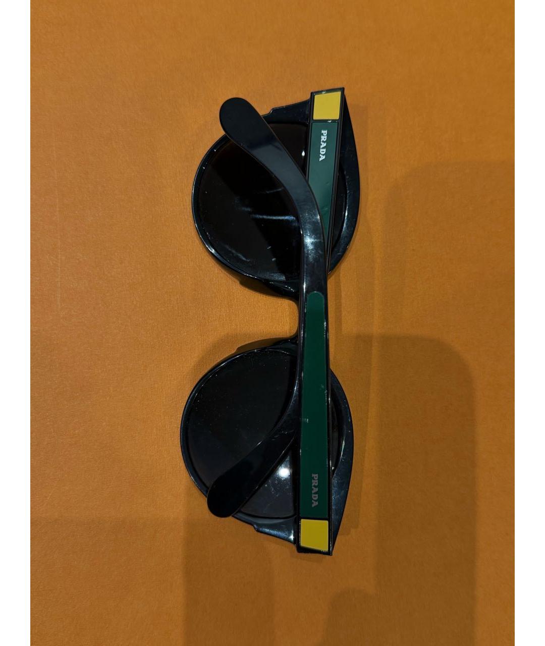 PRADA Черные пластиковые солнцезащитные очки, фото 5