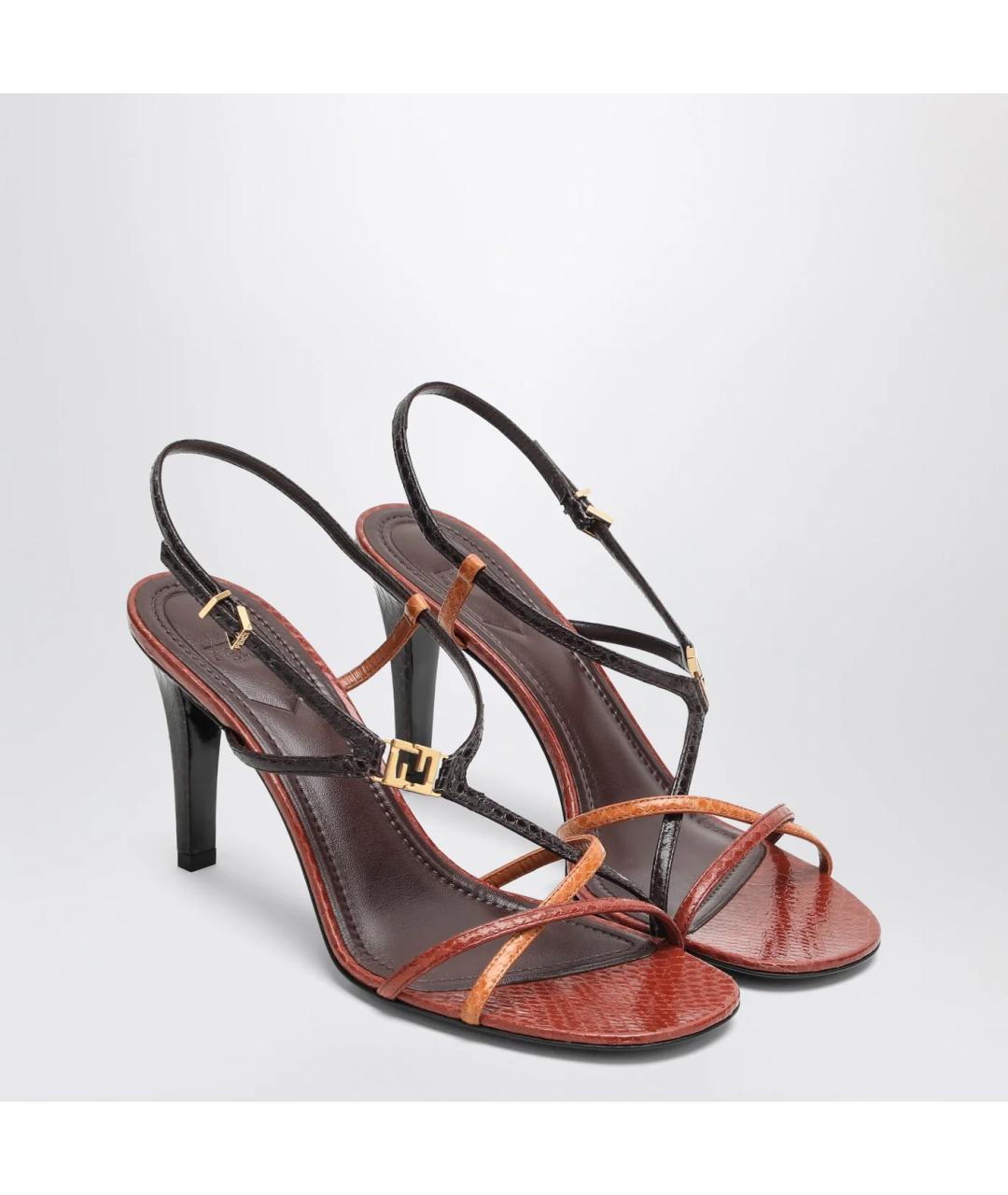 FENDI Коричневые кожаные босоножки, фото 2
