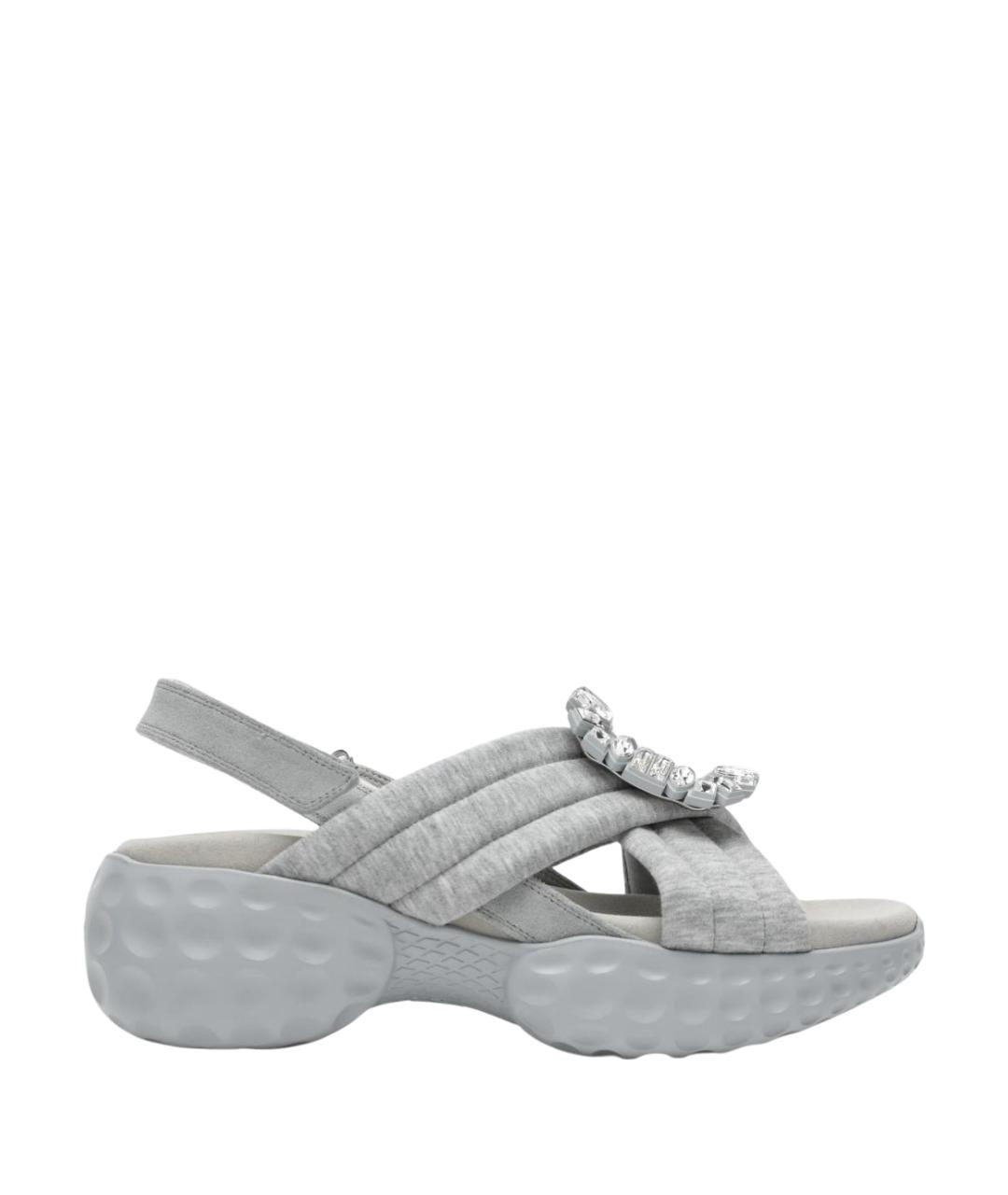 ROGER VIVIER Серые текстильные сандалии, фото 1