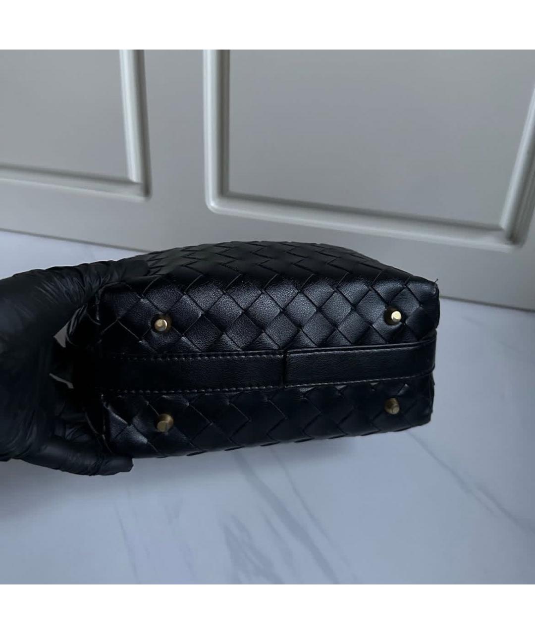 BOTTEGA VENETA Черная кожаная сумка с короткими ручками, фото 3