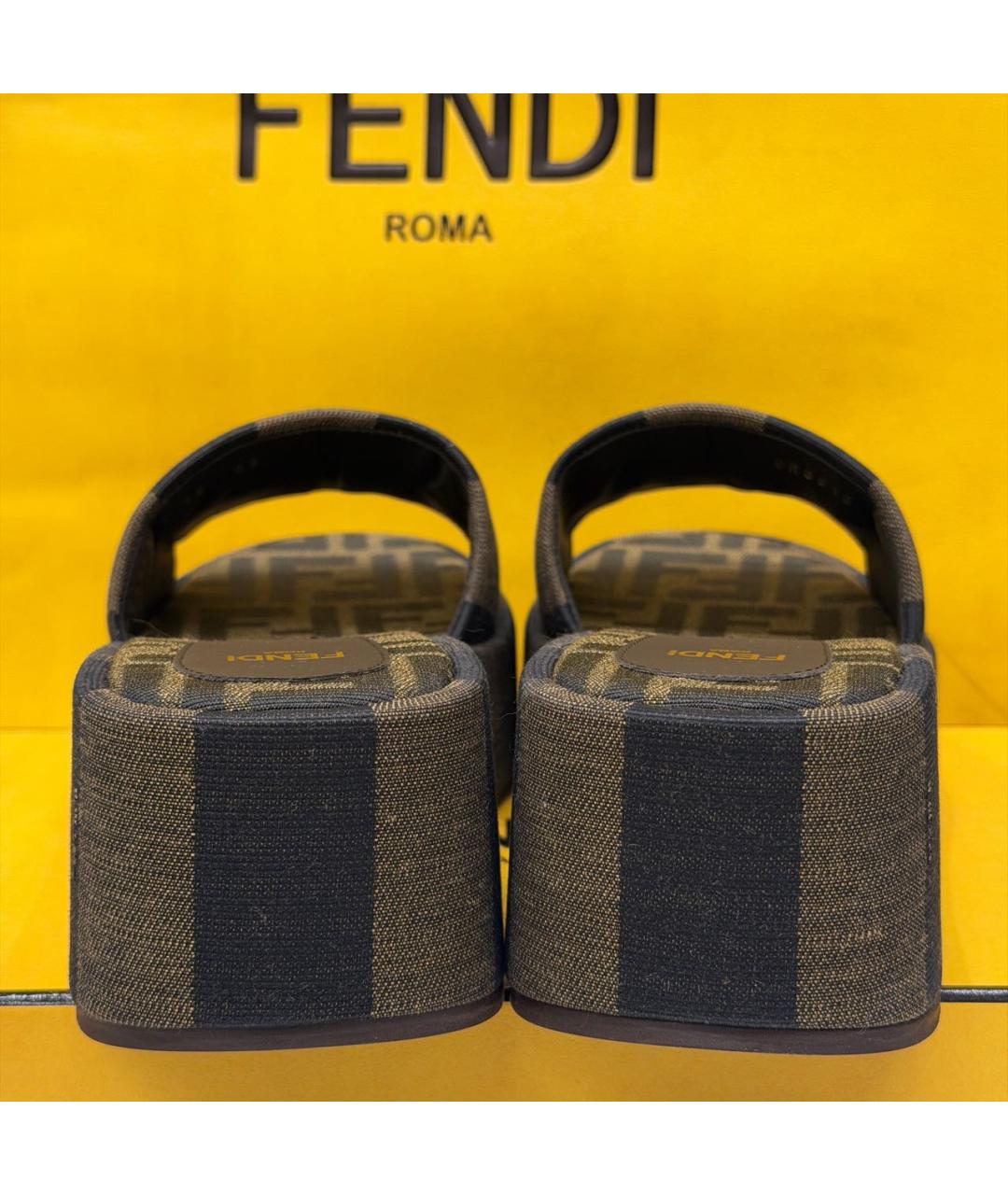 FENDI Коричневые текстильные сандалии, фото 4