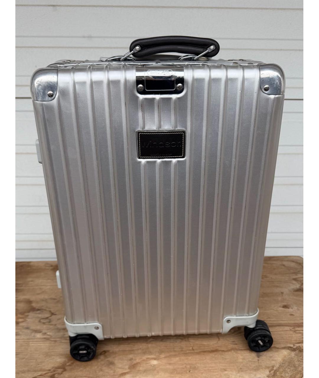 Rimowa Серебряный чемодан, фото 5