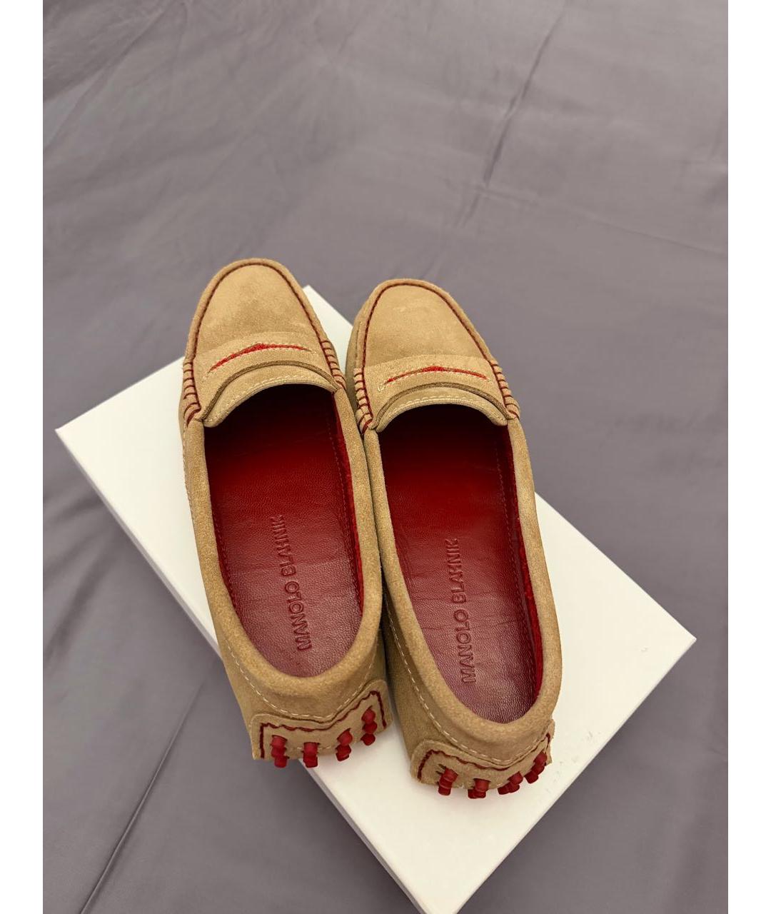 MANOLO BLAHNIK Бежевые замшевые мокасины, фото 3