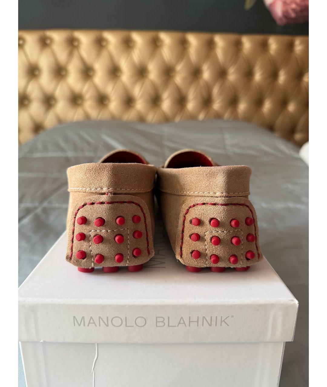 MANOLO BLAHNIK Бежевые замшевые мокасины, фото 5