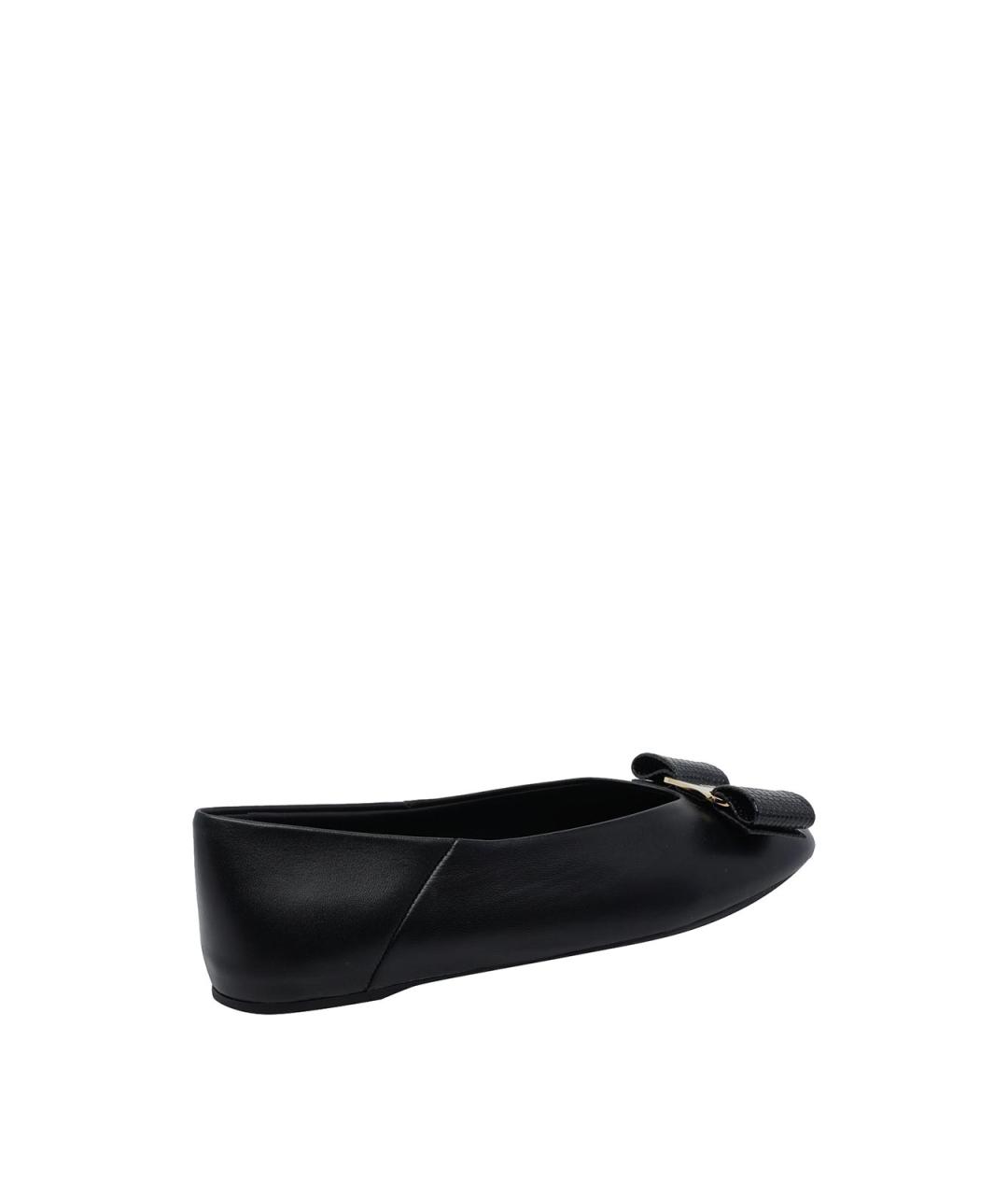FERRAGAMO Черные кожаные балетки, фото 3