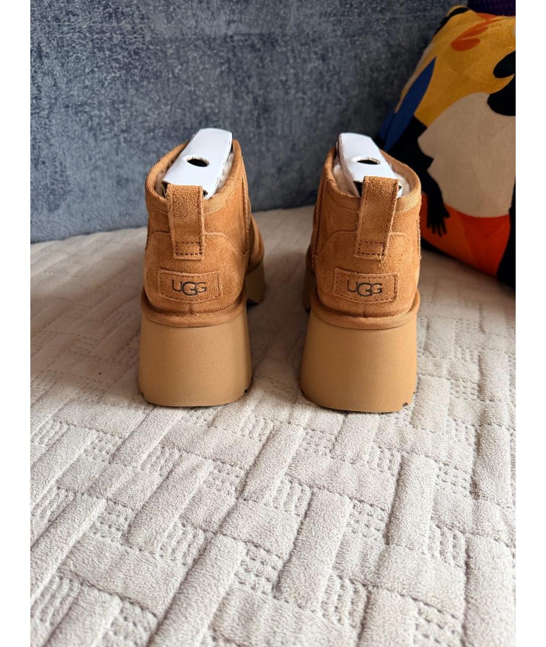 UGG Коричневые замшевые сапоги, фото 4
