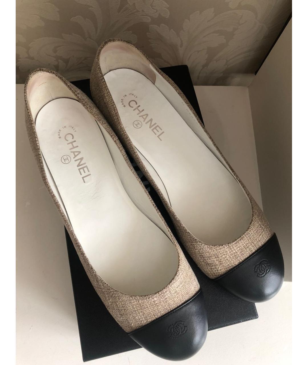 CHANEL Бежевые текстильные лодочки на низком каблуке, фото 2