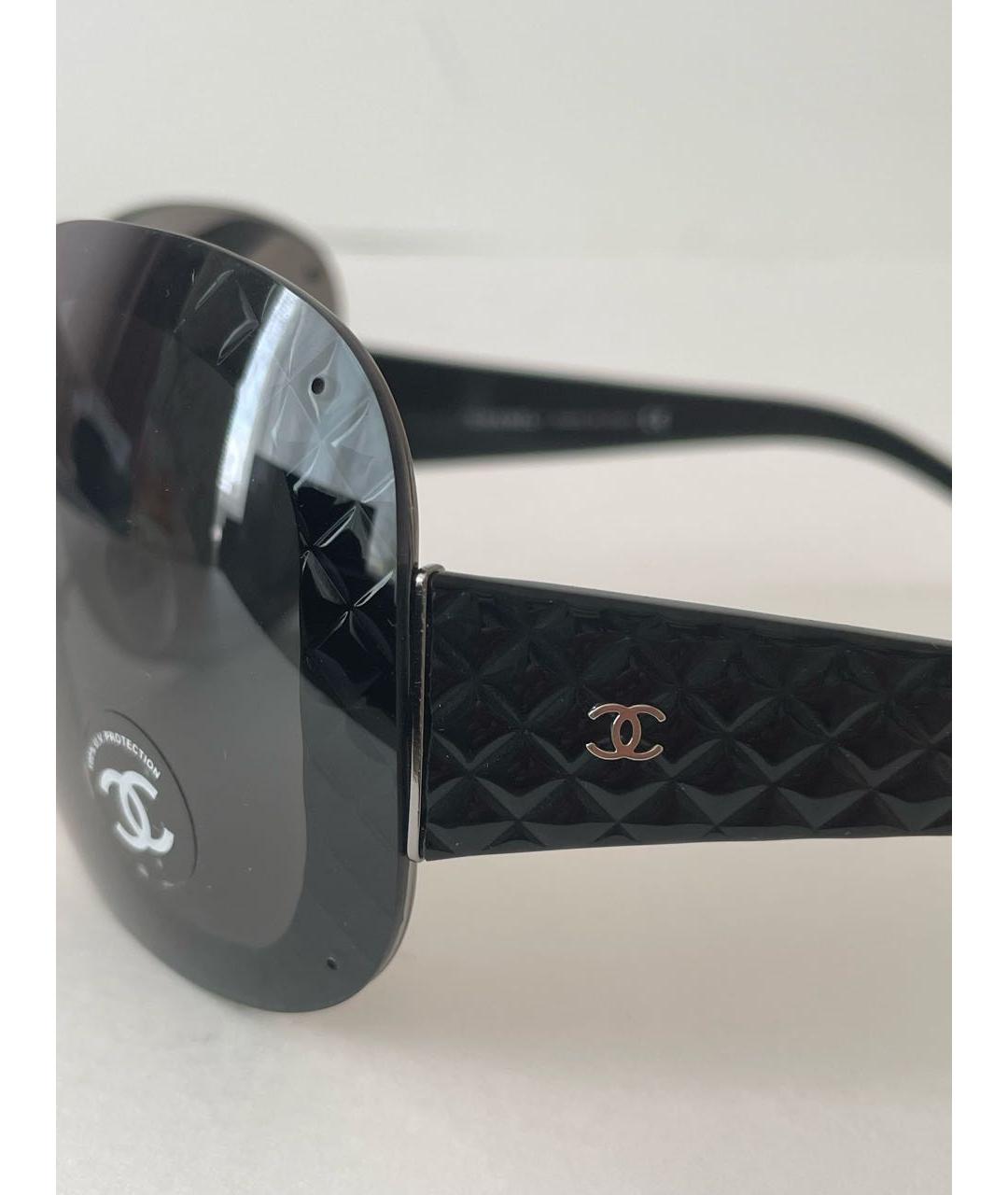 CHANEL Черные пластиковые солнцезащитные очки, фото 3