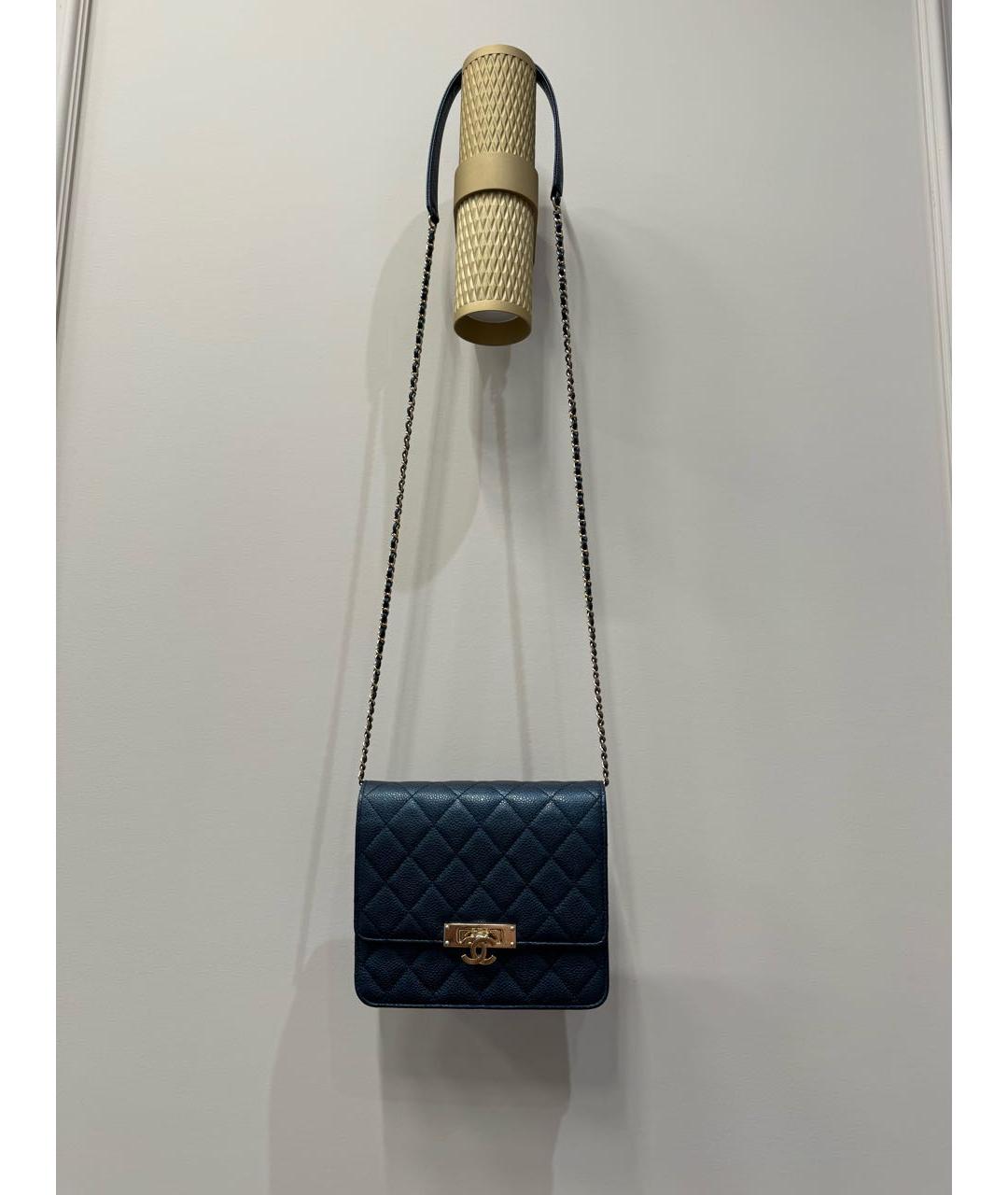 CHANEL Темно-синяя кожаная сумка через плечо, фото 2
