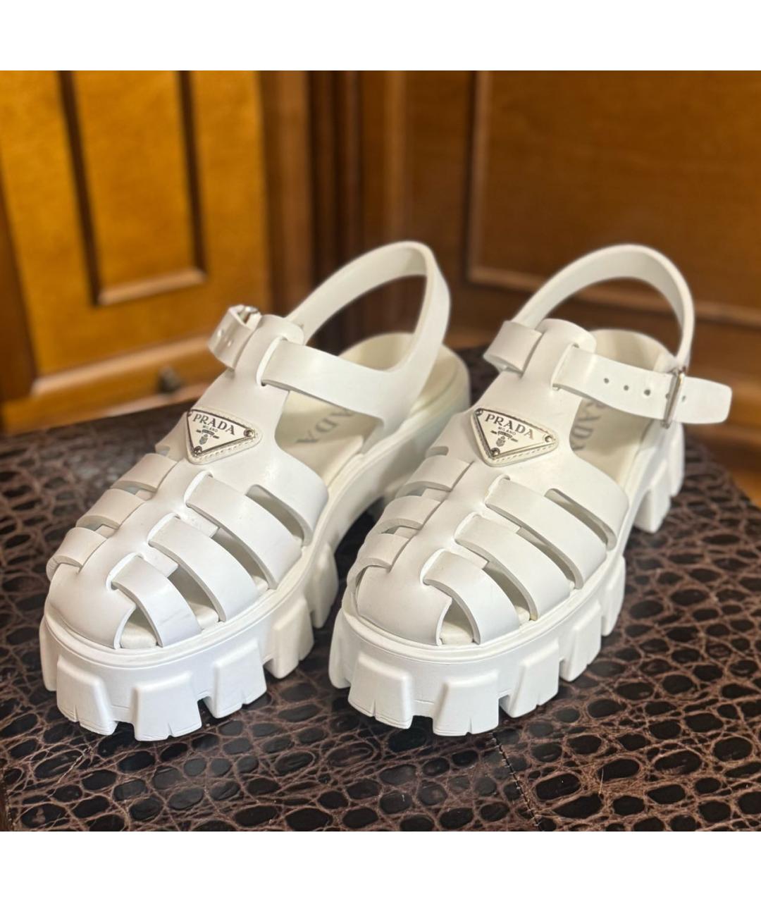 PRADA Белые кожаные босоножки, фото 2