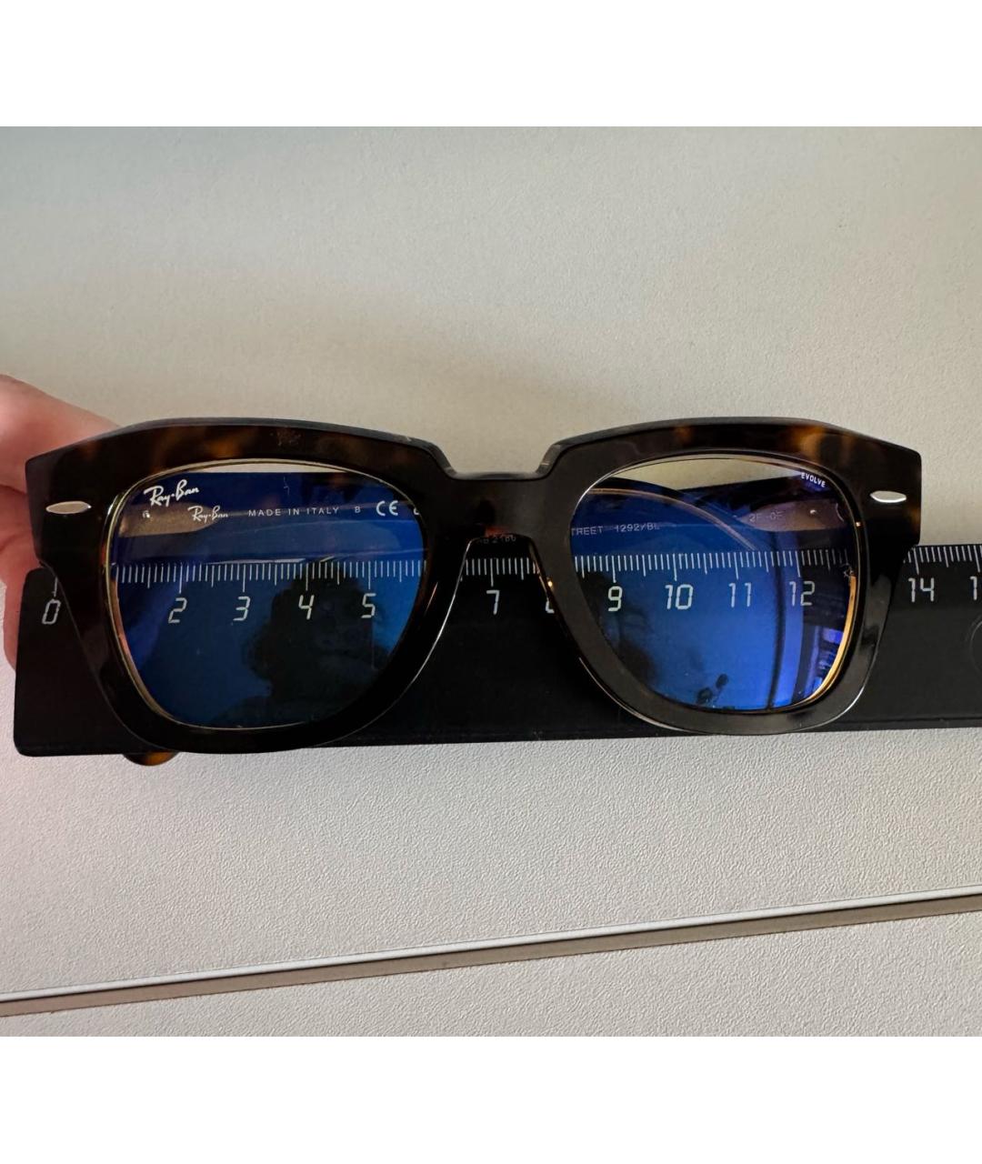 RAY BAN Коричневые пластиковые солнцезащитные очки, фото 5
