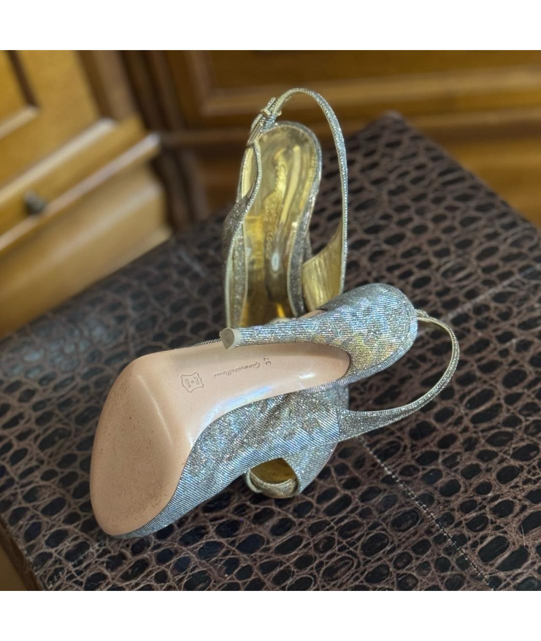 GIANVITO ROSSI Золотые туфли, фото 4